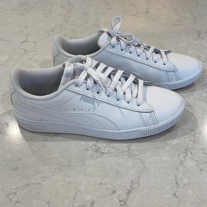 Women's Puma Shoes
